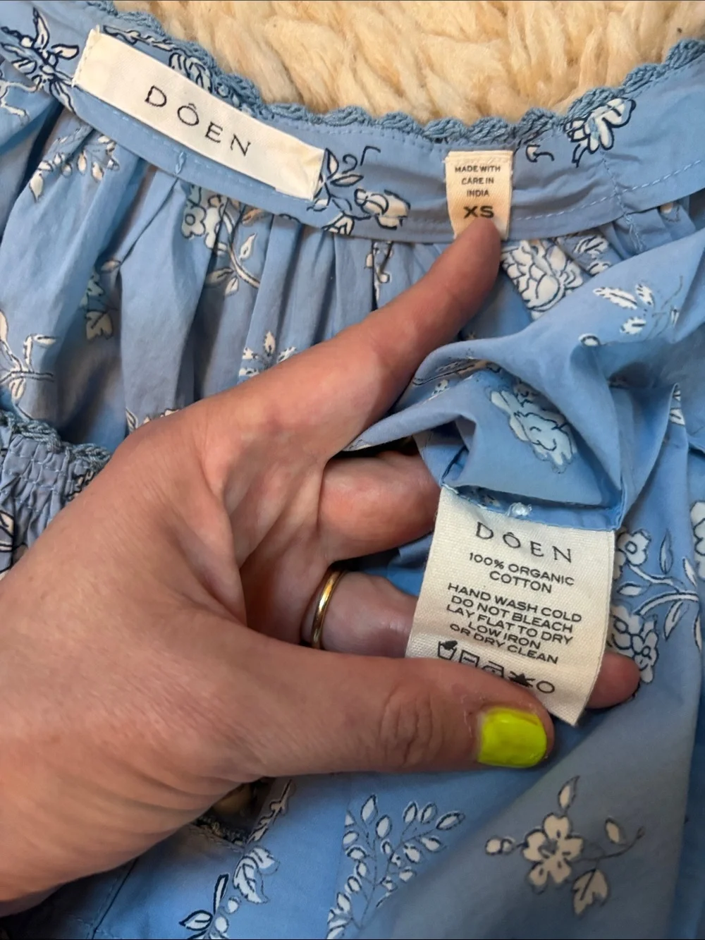 DÔEN Tennessee Top in Sky Bouton De Rose